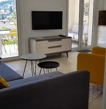 Appartement Bas Villa, Vue Mer, Centre Ville, Paradis, Calme *